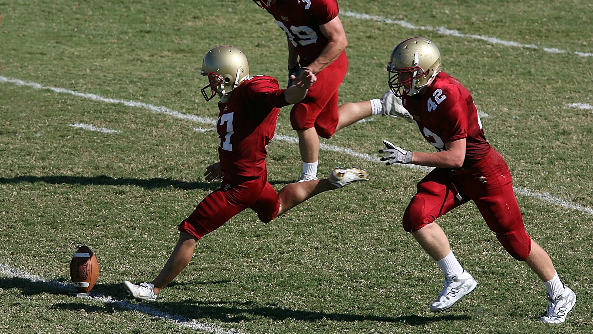 爱游戏app-道格拉斯决赛中段强势超越对手，道格拉斯厉害吗